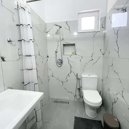Angjelina Apartment *