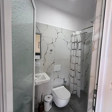 Angjelina Apartament Wlora