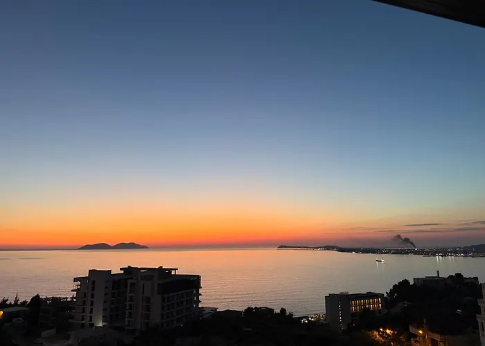 Angjelina アパート