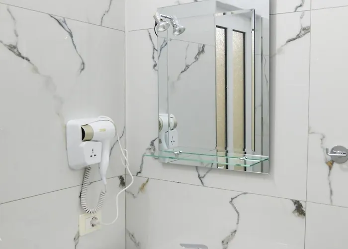 Angjelina アパート *